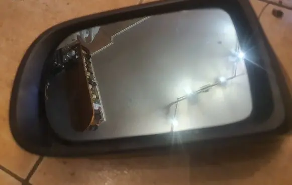 Front door electric wing mirror