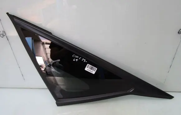 Honda Civic XI Rear side window