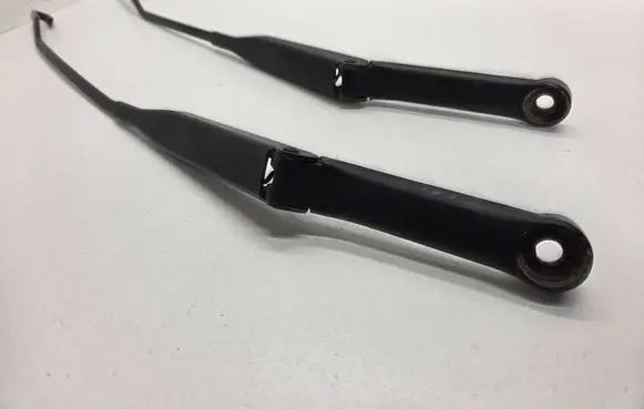 Audi A4 S4 B5 8D Front wiper blade arm 8D1955408A 8D1955407A