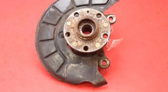 Skoda Superb B6 (3T) Front wheel hub spindle knuckle