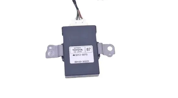 Lexus RC Gateway control module 8910030221