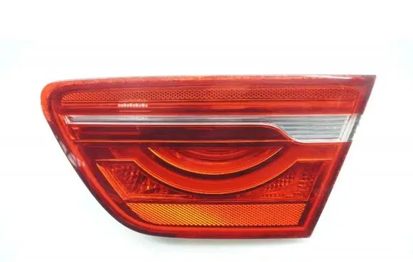 Jaguar XE Rear/tail lights