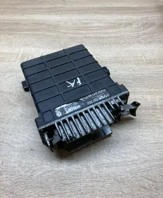 Mercedes-Benz E W124 Engine control unit/module ECU 0075451532 0280800286