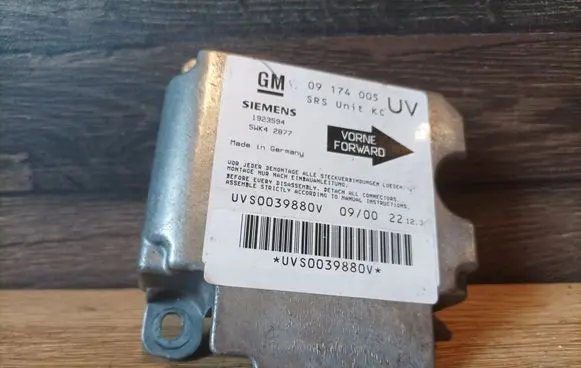 Opel Zafira A Airbag control unit/module 09174005 1923594 5WK42877