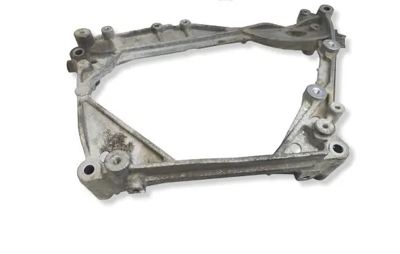 Volkswagen Transporter - Caravelle T6 Engine mounting bracket 04L145173J