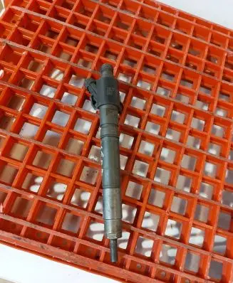 Jaguar XF X250 Fuel injector 9X2Q9K546DB A6MDE37 0445116