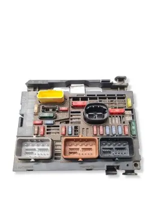 Peugeot Partner BSM Control unit 9807028880