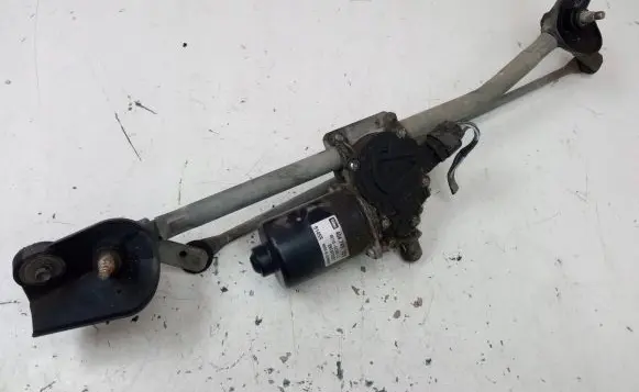 Toyota Corolla E120 E130 Wiper motor
