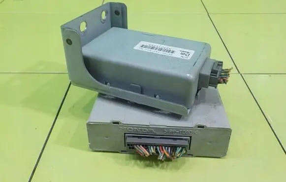 Honda CR-V Central body control module 36700SWYE02M1