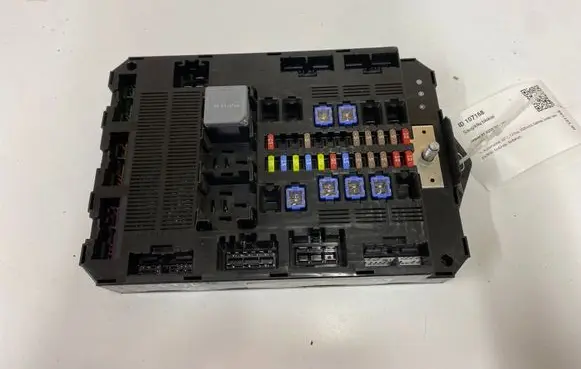Jaguar XF X250 Fuse module BX2314B476AA 9X2314C256AB