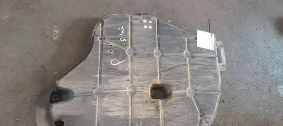 Engine splash shield/under tray