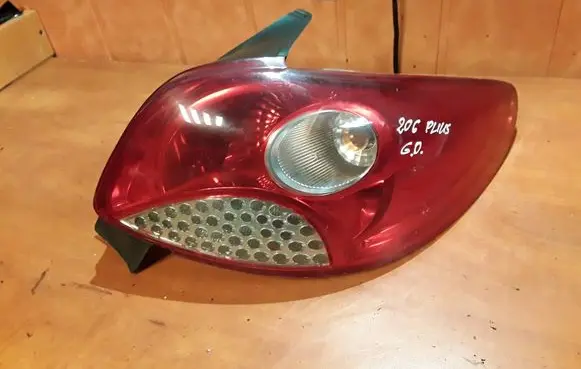 Peugeot 206+ Rear/tail lights 9685618180