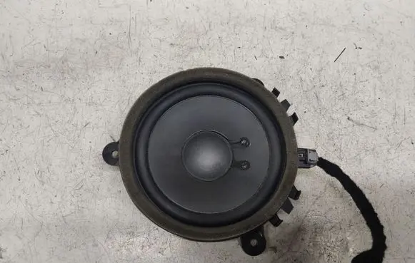 Volvo V50 Front door speaker 30657445