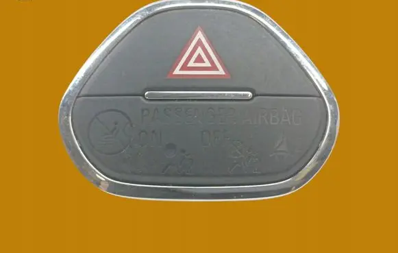 Opel Corsa E Hazard light switch 39149275