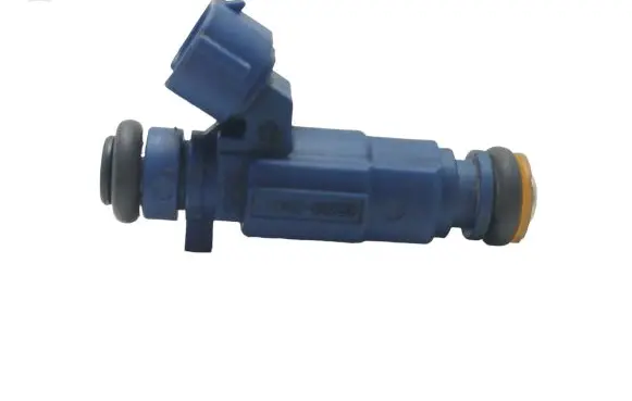 Hyundai i30 Fuel injector 353102B000