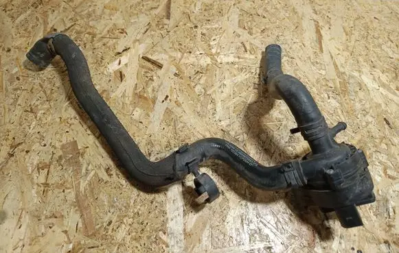 Mercedes-Benz CLS C218 X218 Engine coolant pipe/hose A2128303296 A2128300996