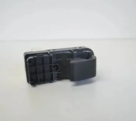 Mazda 3 II Electric window control switch BBM266370