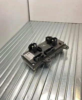 BMW 7 E65 E66 Voltage converter/converter module 9132581 711179 8ES00827018