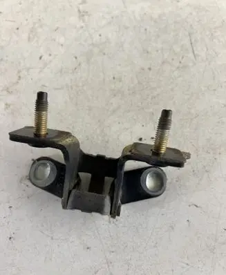 Jeep Compass Tailgate/trunk/boot hinge