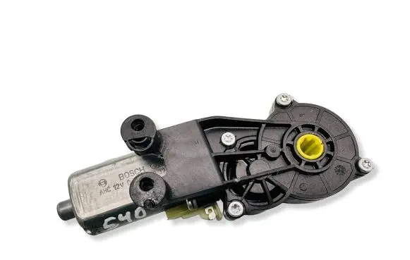 Mercedes-Benz E W212 Seat adjustment motor 0390203324
