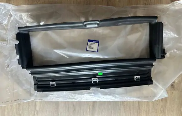 Volvo XC60 Radiator trim 31425367