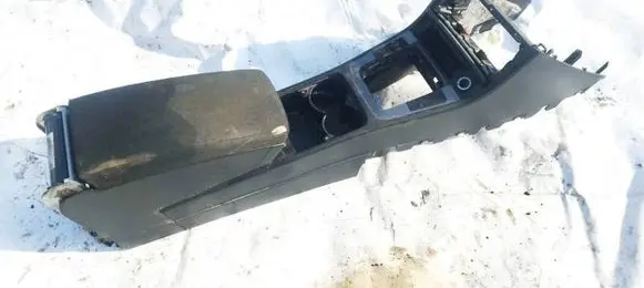Volkswagen PASSAT B6 Armrest 3C1863241