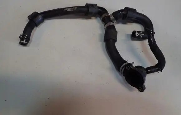Volkswagen Tiguan Engine coolant pipe/hose 5QF122157L