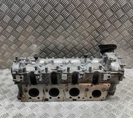 Mercedes-Benz CLS C218 X218 Engine head A2780107420 A2780161205