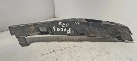 Ford Focus Front bumper mounting bracket 4m5117e856a