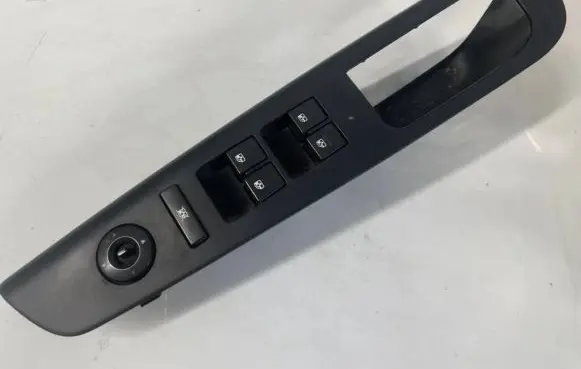KIA Ceed Electric window control switch 823511h010 82351-1h010