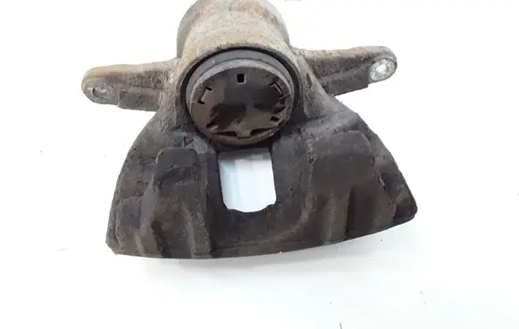 Toyota Corolla Verso E121 Front brake caliper