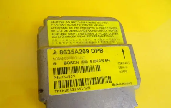 Mitsubishi Colt Airbag control unit/module 8635A209DPB 0285010644
