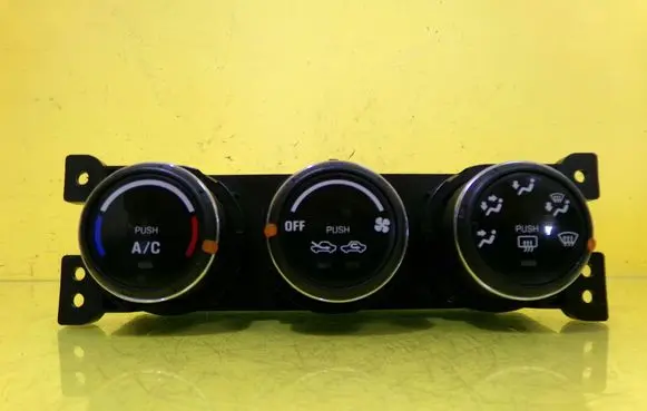 Suzuki Liana Climate control unit 3951059J10