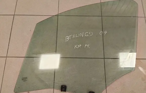 Citroen Berlingo Front door window glass four-door 43R000016 E000191