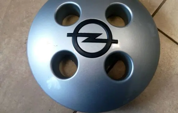 Opel Rekord E2 Original wheel cap 90149243 NE70212