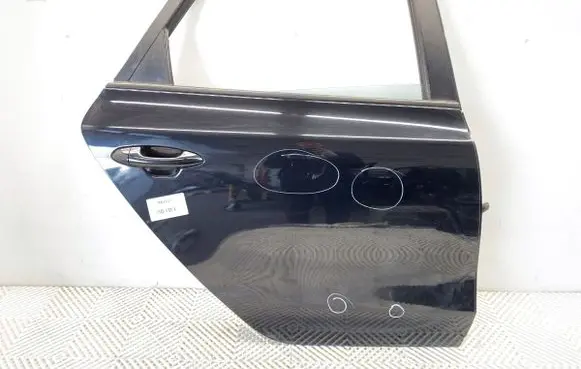 KIA Ceed Rear door 