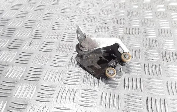 Renault Kangoo II Sliding door upper roller guide/hinge 531707C