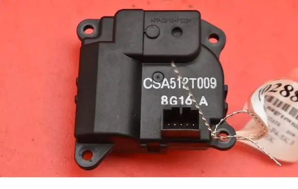 Suzuki Grand Vitara II Air flap motor/actuator CSA512T009