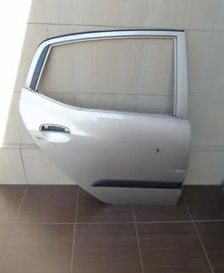 Hyundai i10 Rear door