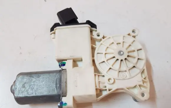 Ford Mustang VI Front door window regulator motor C28603102 CWRCU 921275108