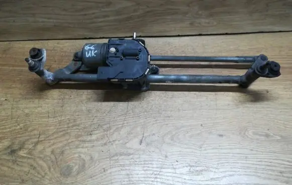 Volkswagen Golf VI Front wiper linkage and motor 1K2955023G 1K2955119E