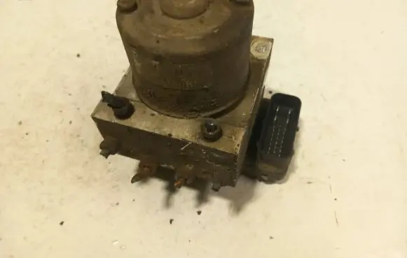 Mitsubishi Space Wagon ABS Pump MR475992 50044WD AC045001794