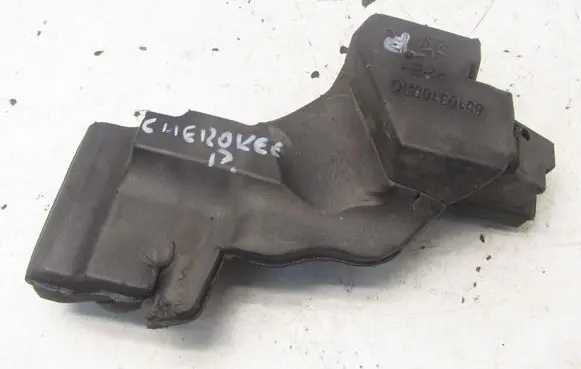Jeep Cherokee Fender foam support/seal 68103106AC