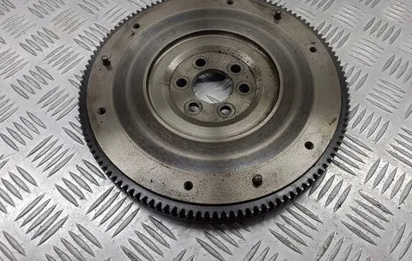 Volkswagen Polo IV 9N3 Dual mass flywheel 030105271D