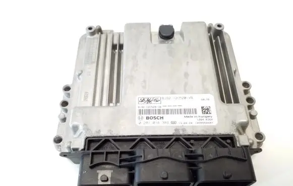 Land Rover Evoque I Engine control unit/module BJ3212C520VB 0281010389