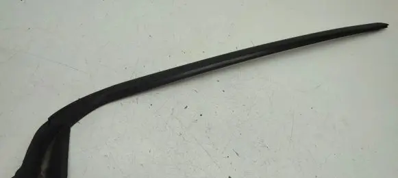 Hyundai Elantra VII Front door windshield rail 