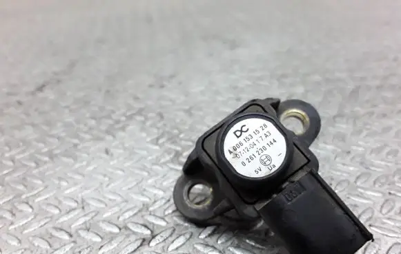 Mitsubishi Colt Air pressure sensor A0061531528