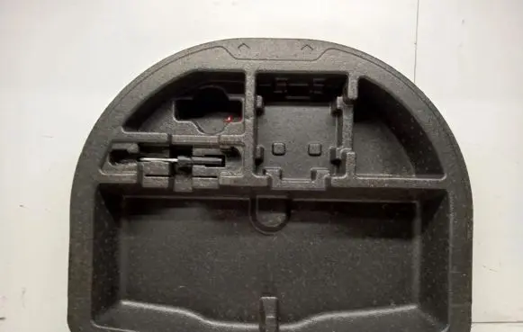 Hyundai i30 Spare wheel section trim 09149-G4900