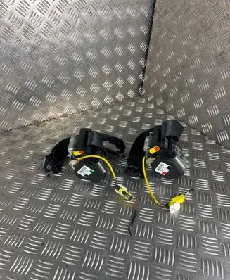 Volkswagen Golf Sportsvan Set of seat belts 510857805C 510857806C 627821500