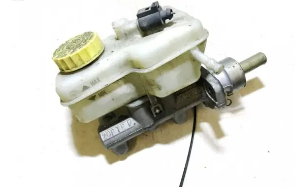 Skoda Fabia Mk1 (6Y) Master brake cylinder